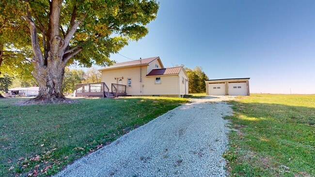 Primary Photo - 2 bedroom in a country setting