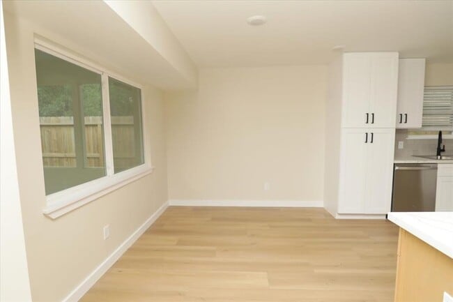 Building Photo - 5203 Mossgrey Ln