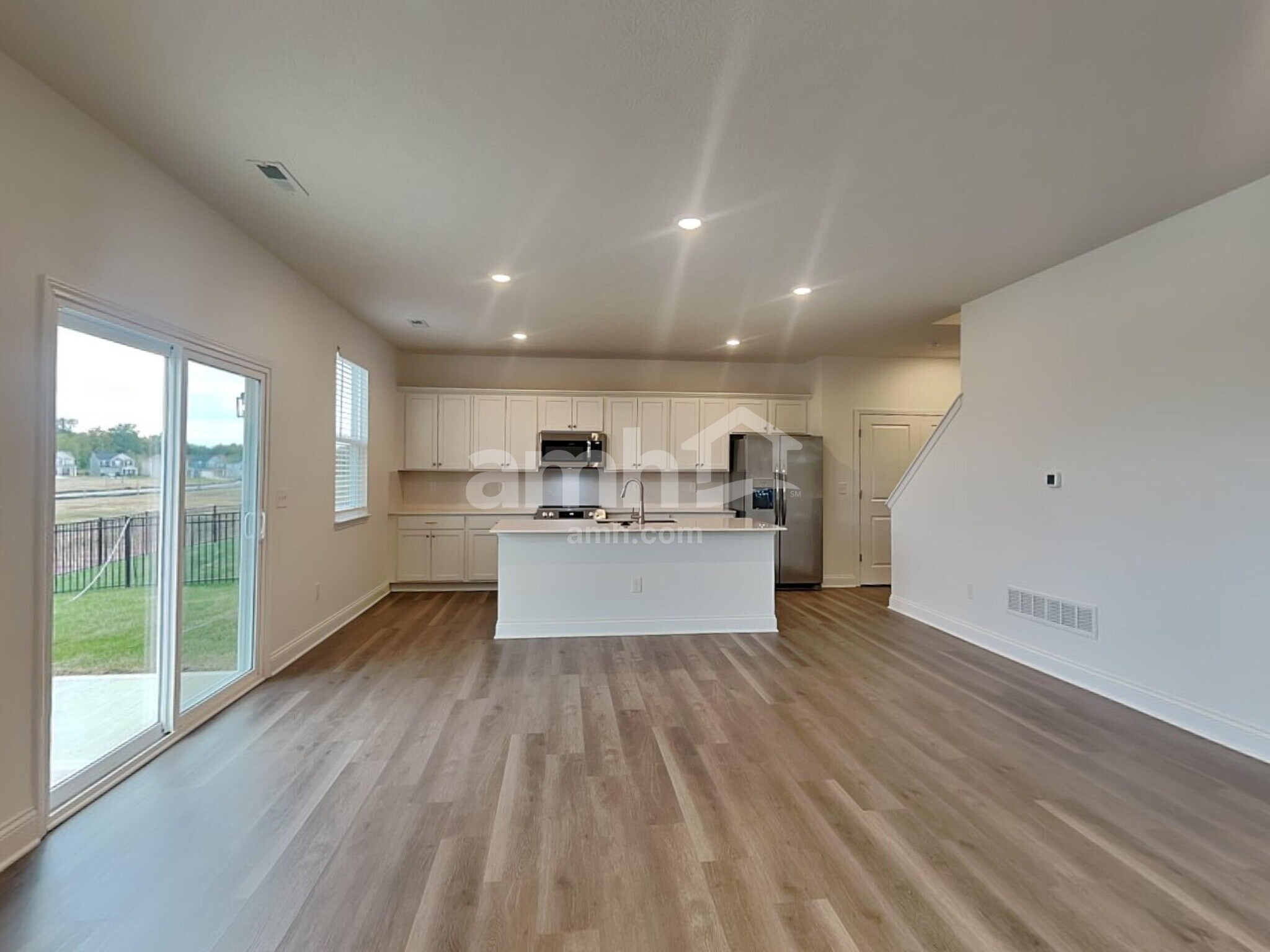 Building Photo - 9139 Henley Ave