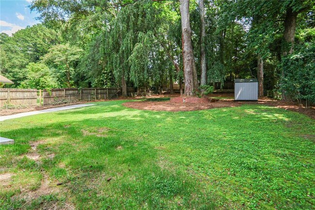 Building Photo - 2349 Burch Cir NE