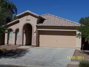 Building Photo - 3 Bed, 2 Bath Home in Power Ranch Subdivis...