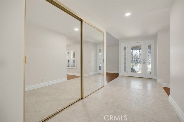 Building Photo - 6042 Foxfield Ln