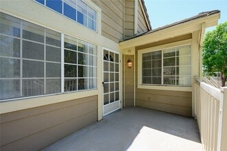 Building Photo - 2601 S Quarry Ln