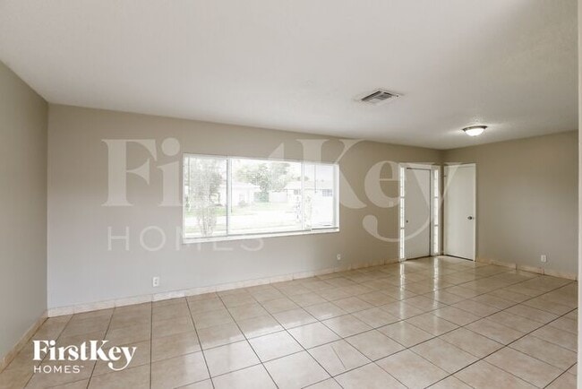 Building Photo - 6621 Pebble Beach