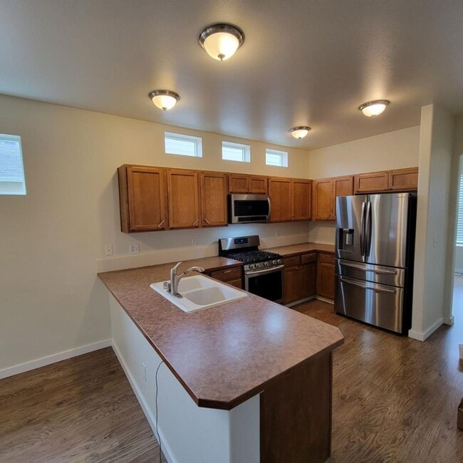 Building Photo - 4 Bedroom plus den, Lacey/Meridian Campus Home for Rent