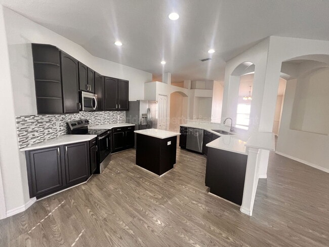 Building Photo - 3930 Lakeside Reserve Ln