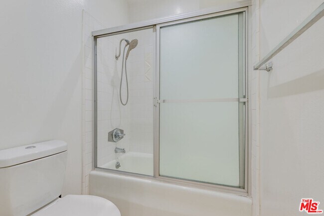 Building Photo - 1727 S Bentley Ave