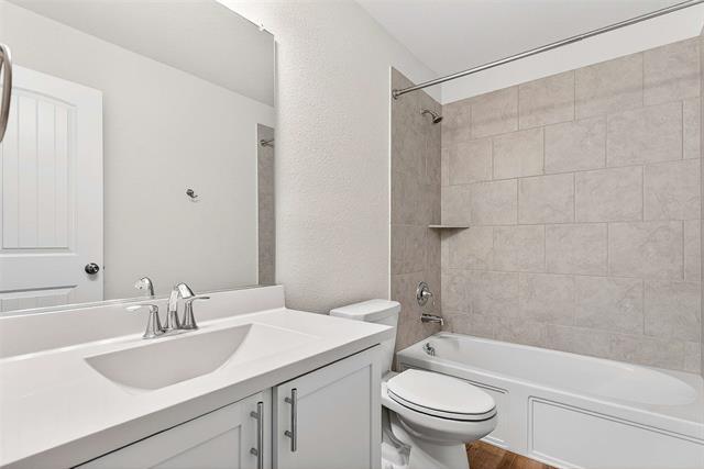 Building Photo - 1356 Francesca Dr