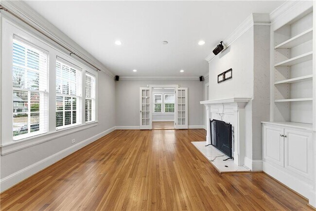 Building Photo - 685 E Morningside Dr NE