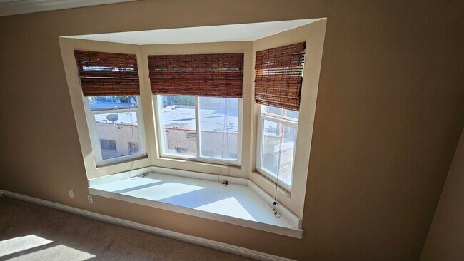 Building Photo - 279 N Holliston Ave