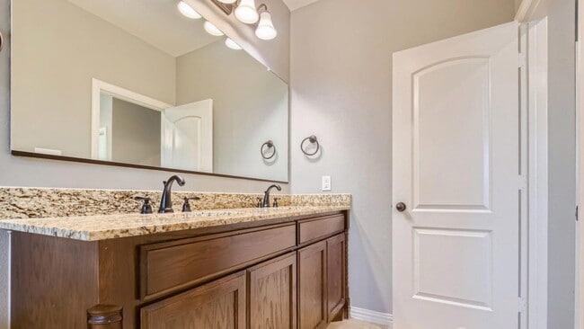 Building Photo - Modern 4-Bedroom Sanctuary in a Sought-After Location