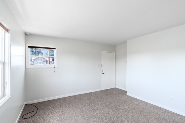 Building Photo - 1214 Chestnut St