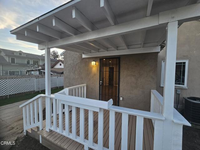 Building Photo - 530 N El Molino Ave