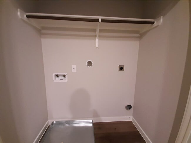 Building Photo - 25160 Pacific Wren Dr