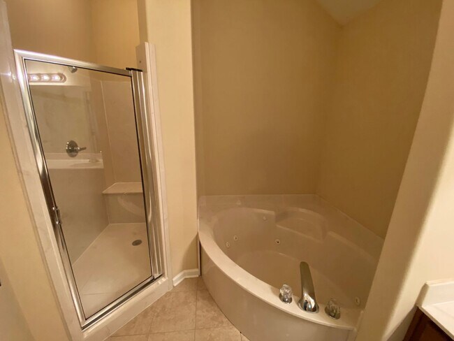 Building Photo - Gated Community - 3 Bedroom 2 Bathroom Cordova Rental Home