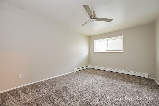 Building Photo - 5703 S Pearl St