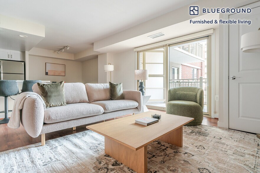 Primary Photo - 4001 9th St N