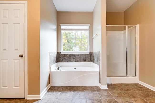 Building Photo - 107 Havenwood Ct