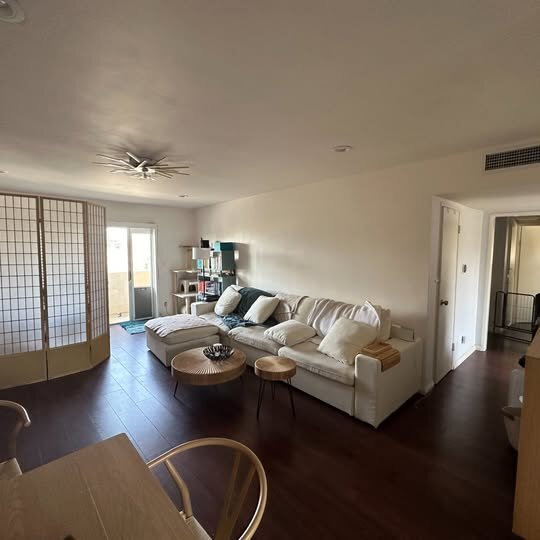 Building Photo - 6227 Morse Ave