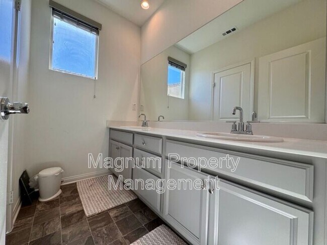 Building Photo - 34110 Big Sur Dr