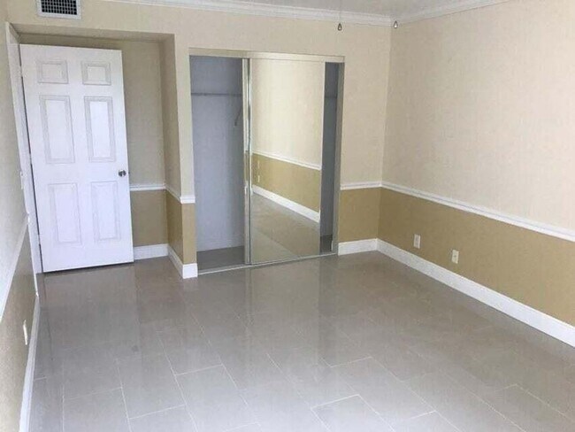 Building Photo - 4356 Hazel Ave