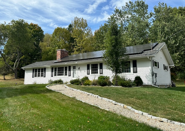 Building Photo - 1138 Western Ave