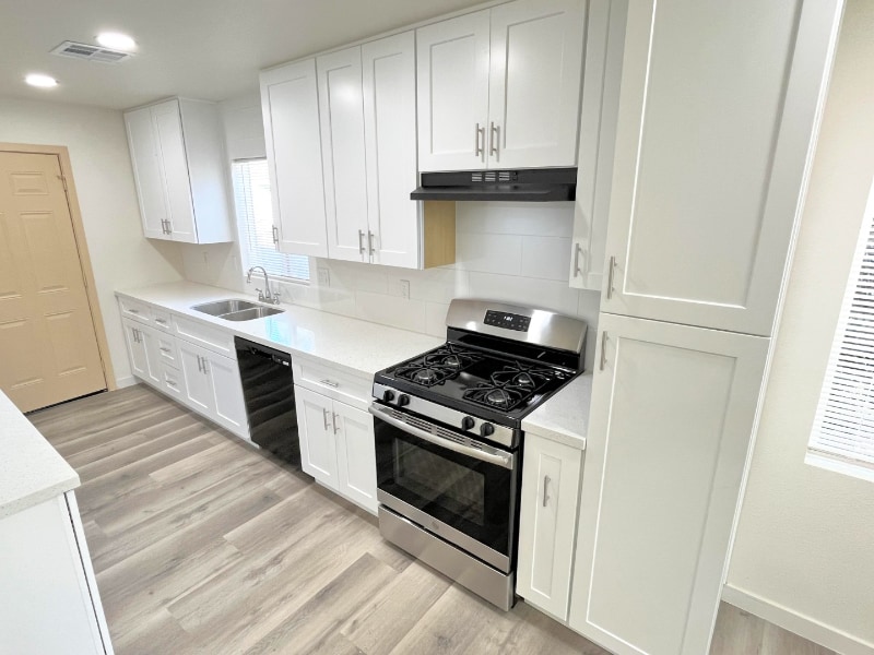 Building Photo - 5769 Eugene St