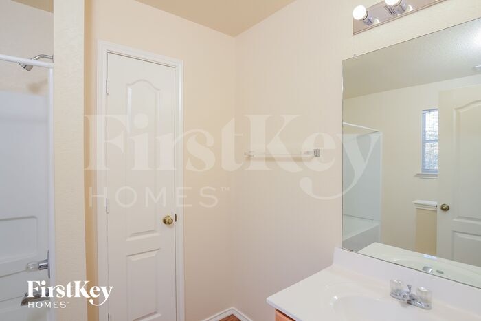 Building Photo - 956 Marble Point