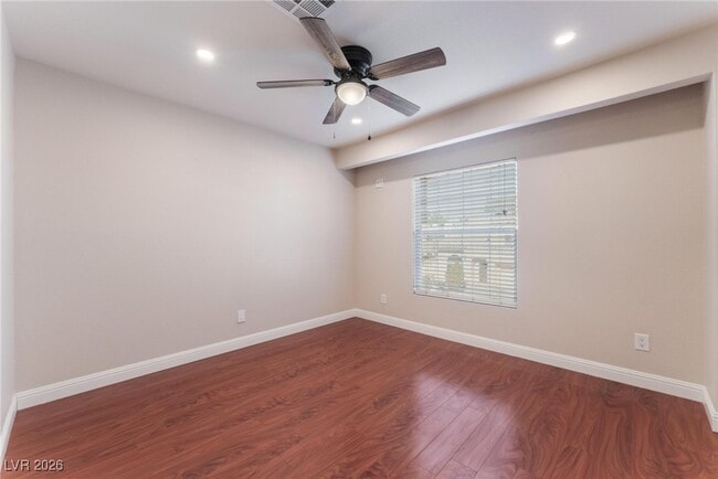 Building Photo - 8449 Majestic View Ave