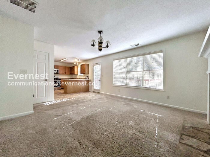 Building Photo - 5 Rosemont Ct