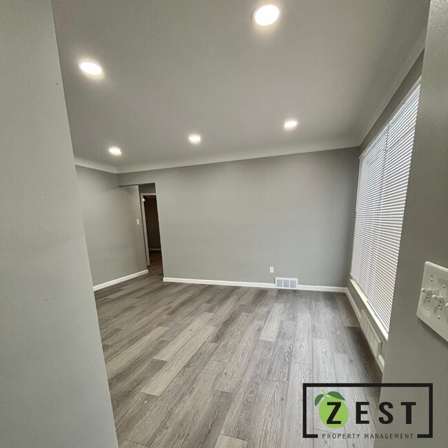 Building Photo - OPEN HOUSE- 1/24! 1PM-1:30PM! GORGEOUS 3 BD 1.5 BATH HOME!