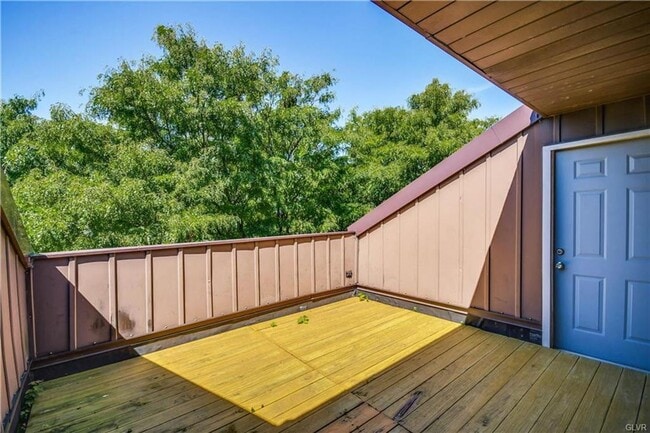 Building Photo - Beautiful Historic Bethlehem Condo for Rent!