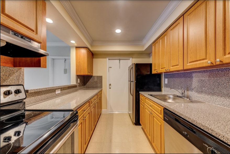 Residences at the Falls 13841 SW 90th Ave Miami FL 33176 Apartment