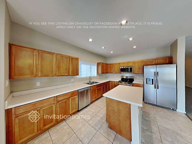 Building Photo - 33067 N Sonoran Trail