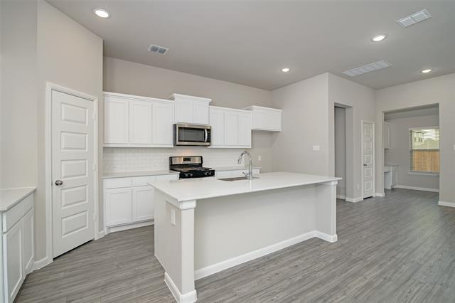 Building Photo - 5406 Big Thicket Ln