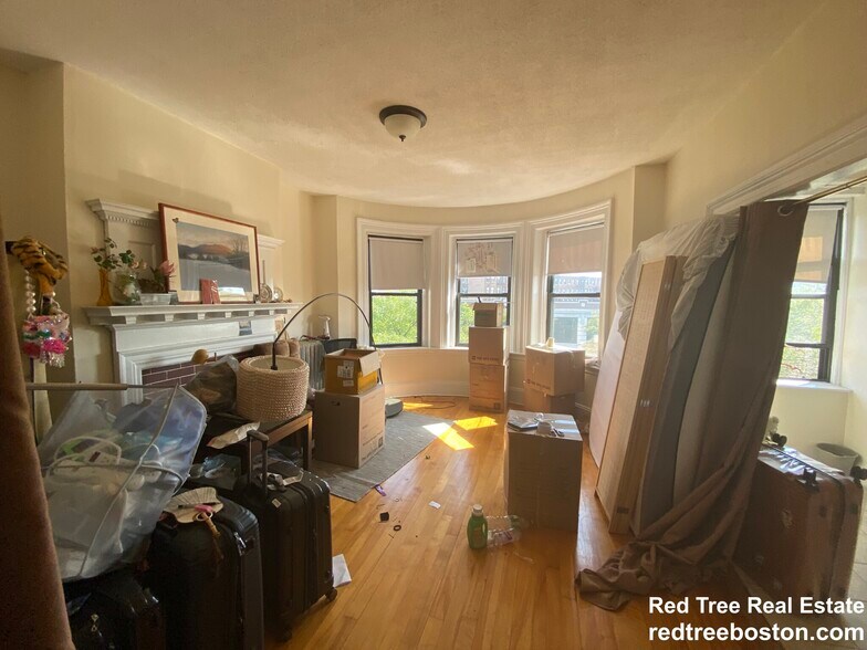 Building Photo - 23 Brighton Ave