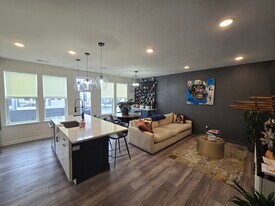 Building Photo - 1 Sadie Cir