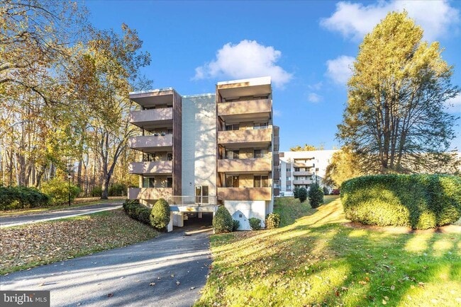 Building Photo - 7505 Democracy Blvd