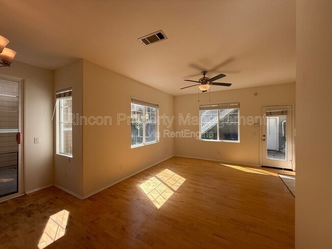 Building Photo - 238 E Pleasant Valley Rd