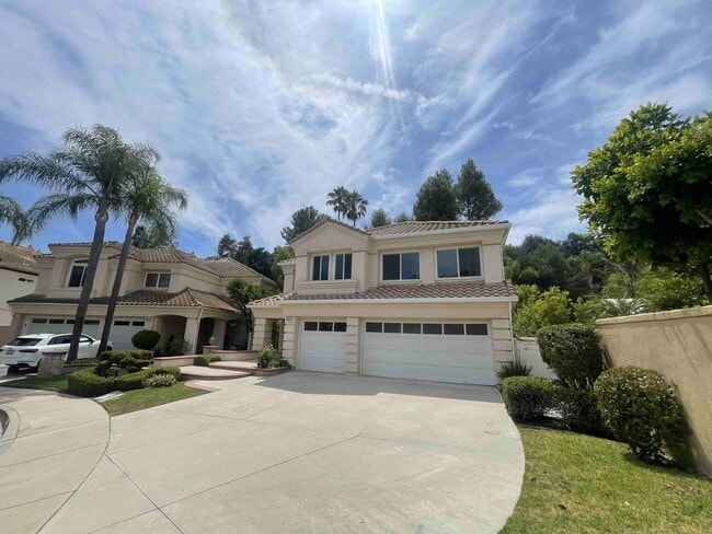 Building Photo - CALABASAS MEDITERRANEAN ESTATE IN THE BELL...