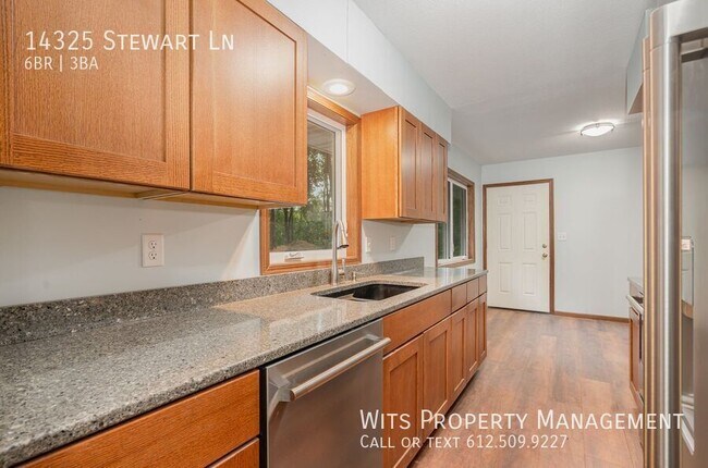 Building Photo - 14325 Stewart Ln