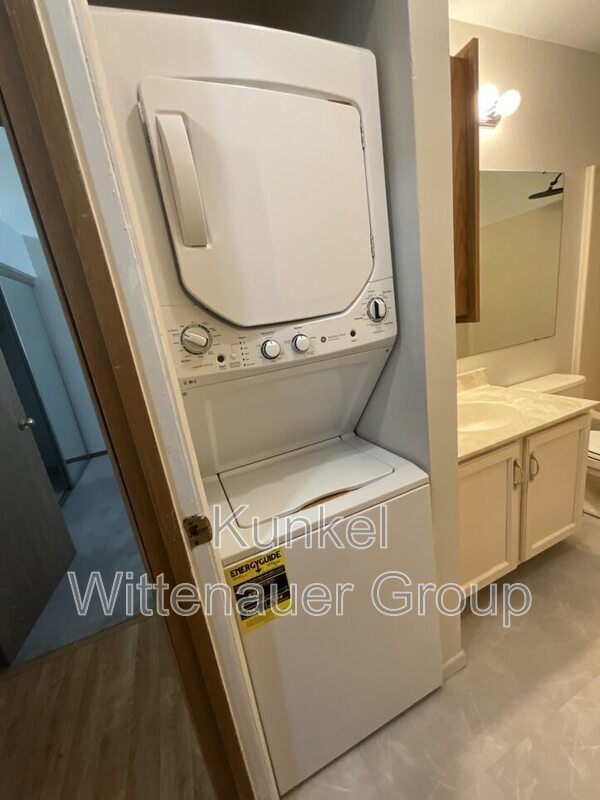 Building Photo - 177 Eagle Ridge