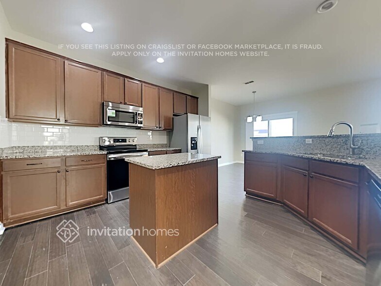 Building Photo - 3517 Diamond Springs Dr