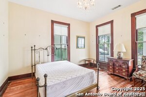 Building Photo - 109 Paso Hondo St