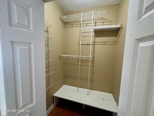 Building Photo - 1250 Dancy St