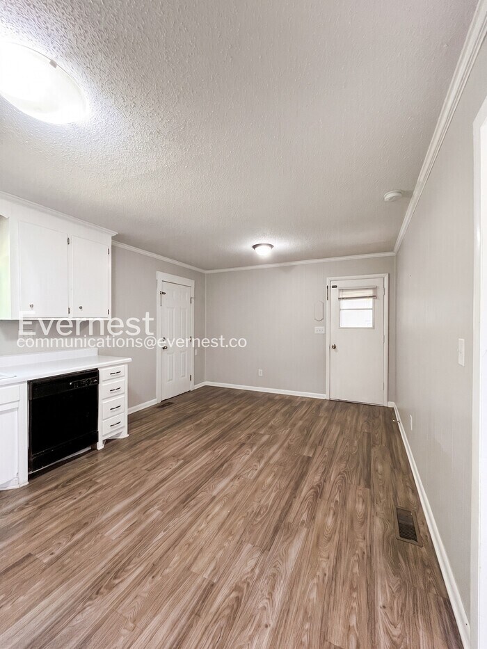 Building Photo - 212 Branch Trail