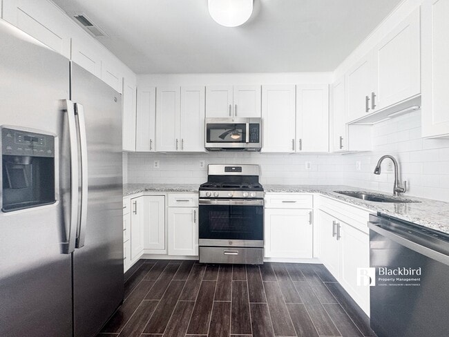 Building Photo - 2449 Sagewood Ct