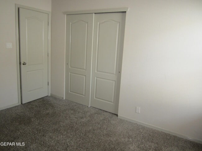 Building Photo - 323 Malta St