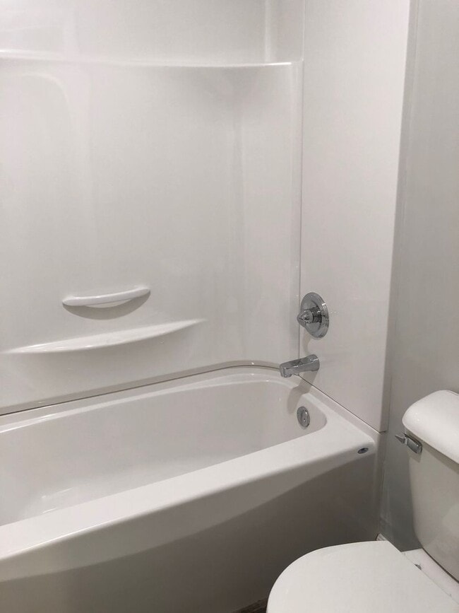 Building Photo - Remodeled 4 Bedroom House! MUST SEE!