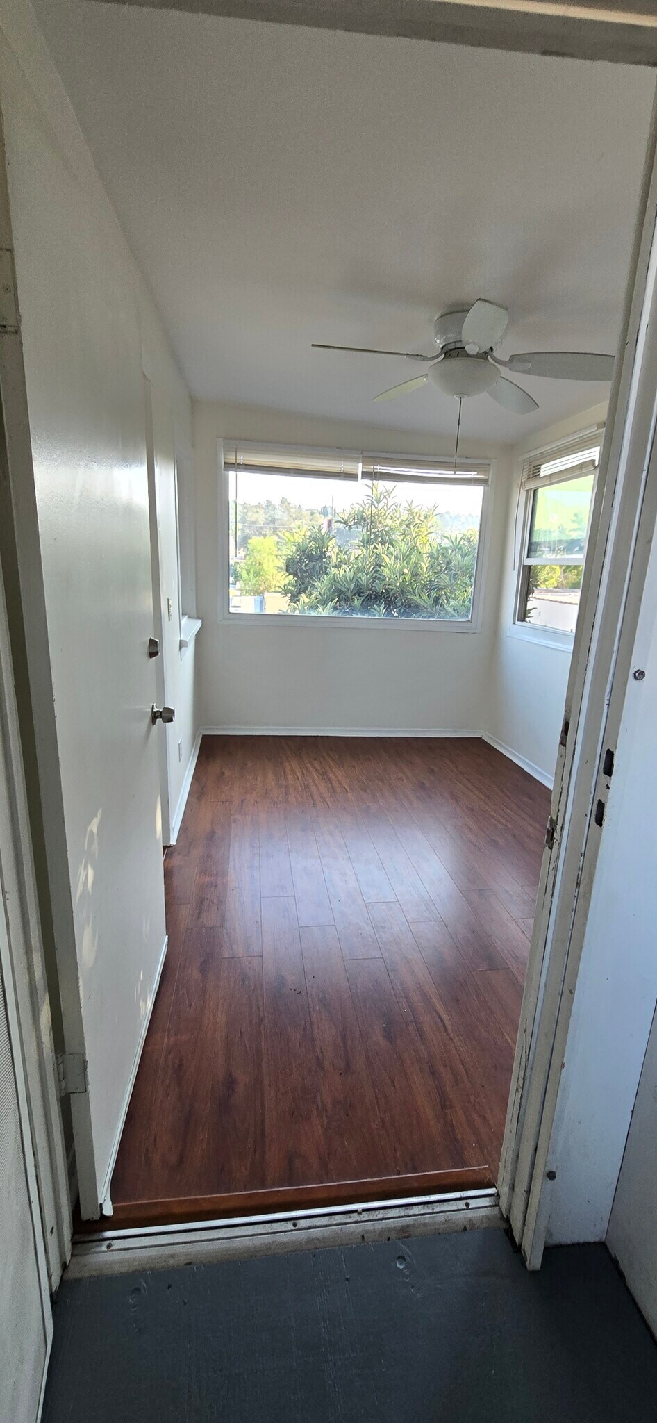 bonus room - 1530 N Ave 45